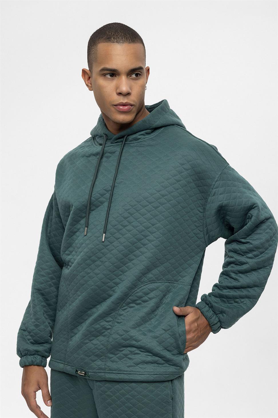 طقم بدلة رياضية رجالية كبيرة الحجم منقوشة بالألماس