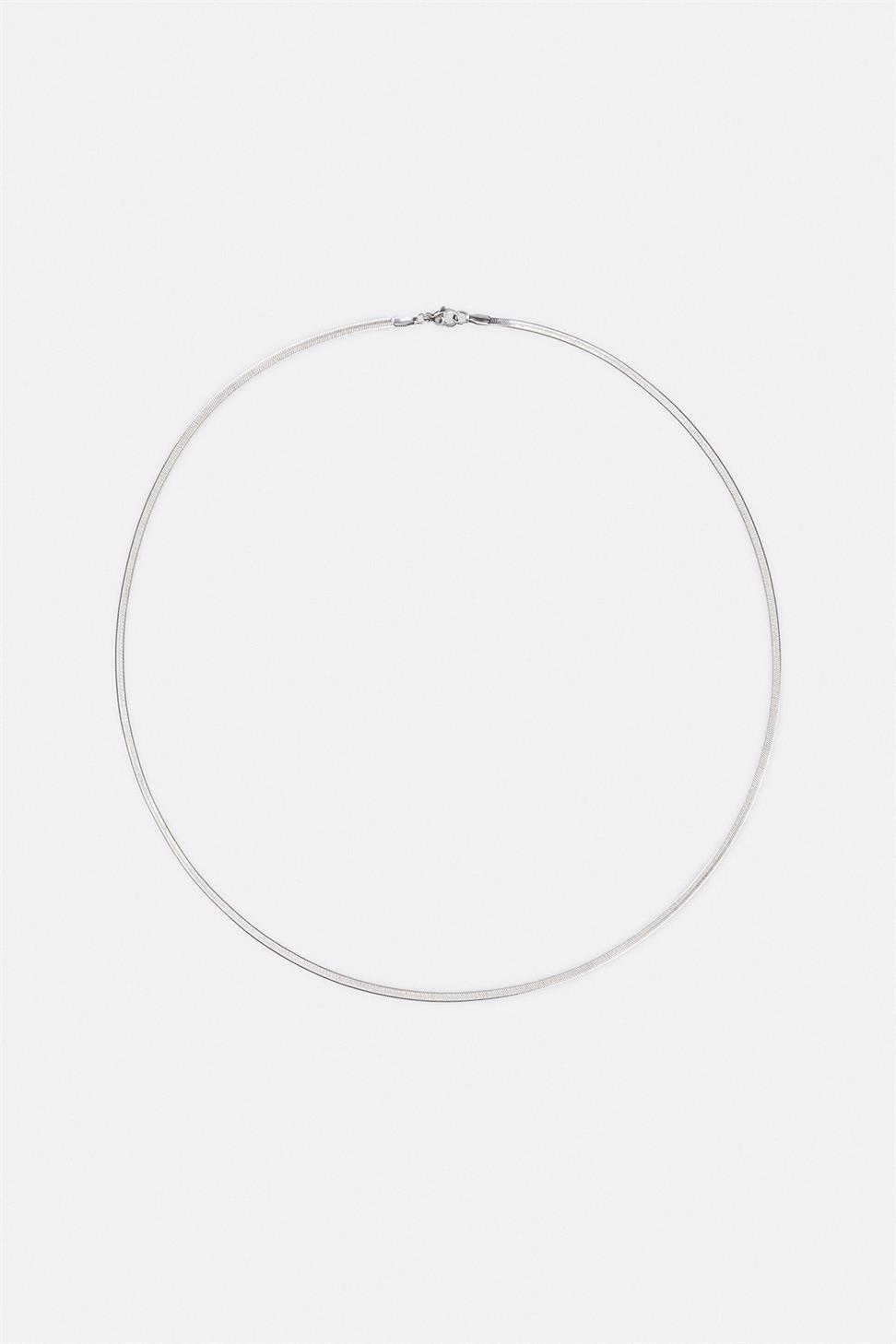 قلادة متعرجة