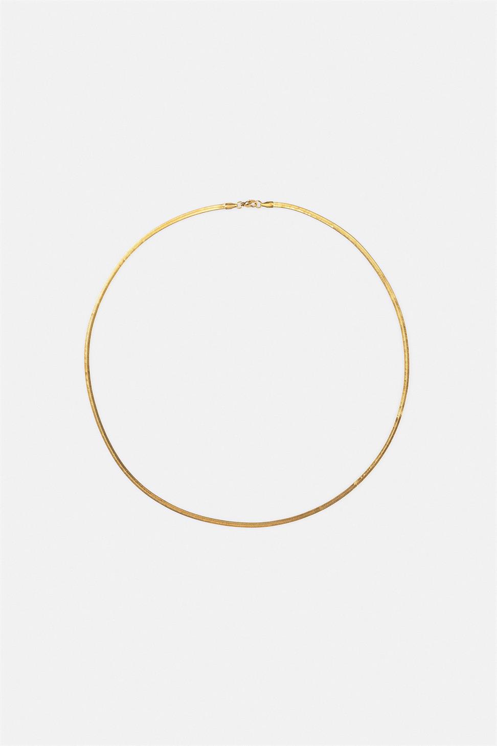 قلادة متعرجة