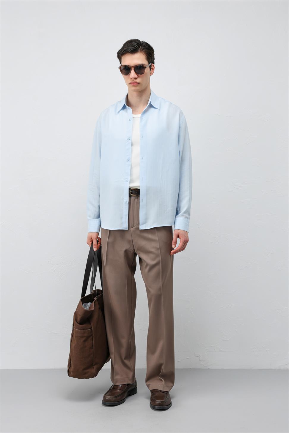 قميص رجالي بنسيج مخطط مصنوع من 100% ليوسيل