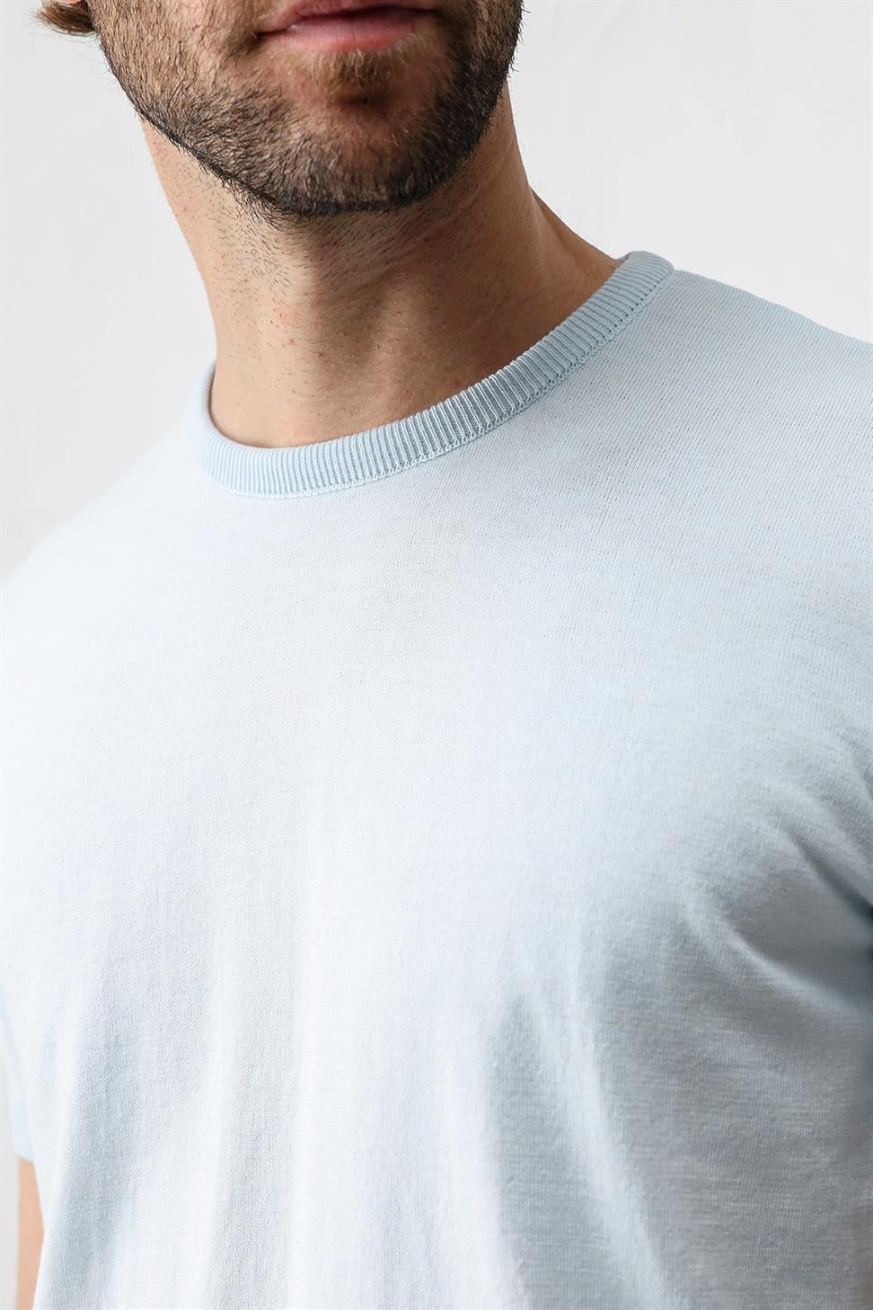 تي شيرت تريكو مريح وضيق