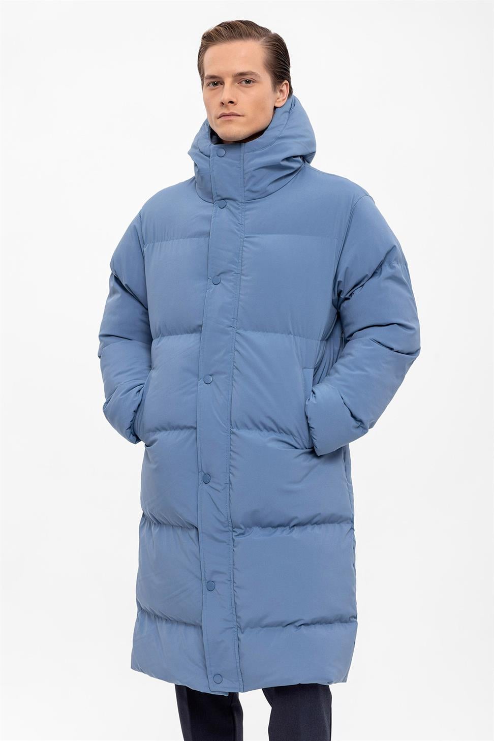 سترة منتفخة طويلة مقنعين