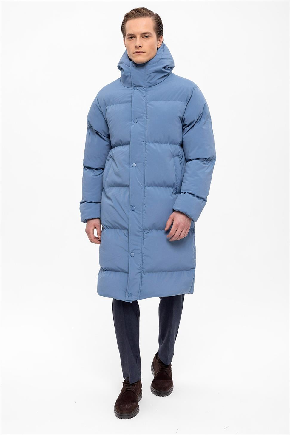 سترة منتفخة طويلة مقنعين