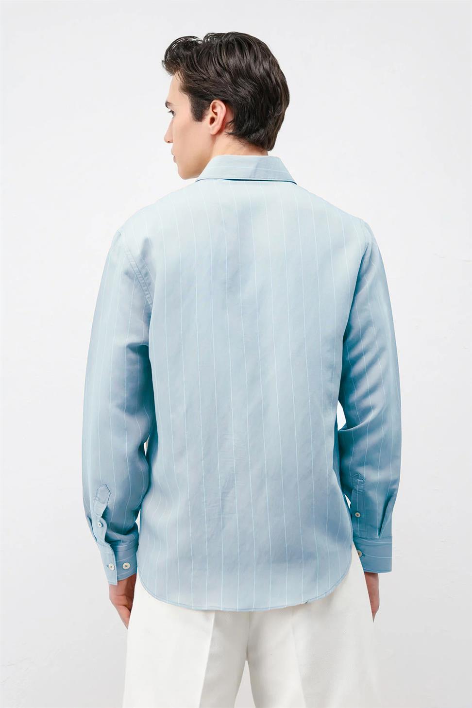 قميص رجالي مخطط من مزيج من الأقمشة