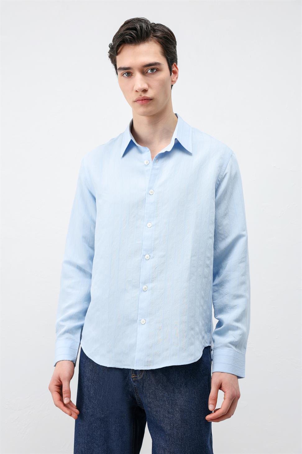 قميص رجالي من مزيج من الأقمشة