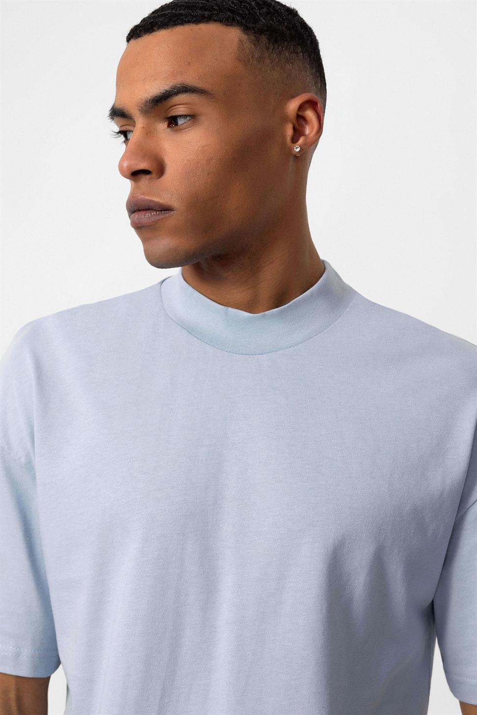 تي شيرت رجالي أساسي مريح
