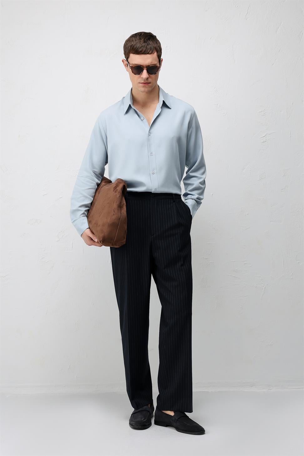 قميص تقني بقصّة عادية للرجال