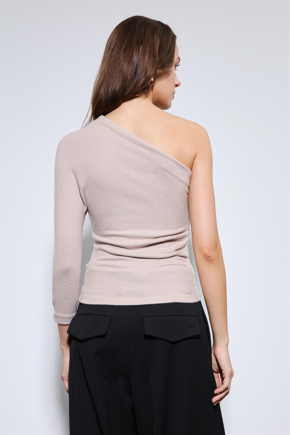 Asymmetrical Collar Top