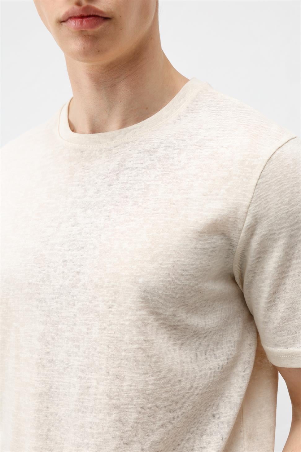 تي شيرت رجالي بسيط