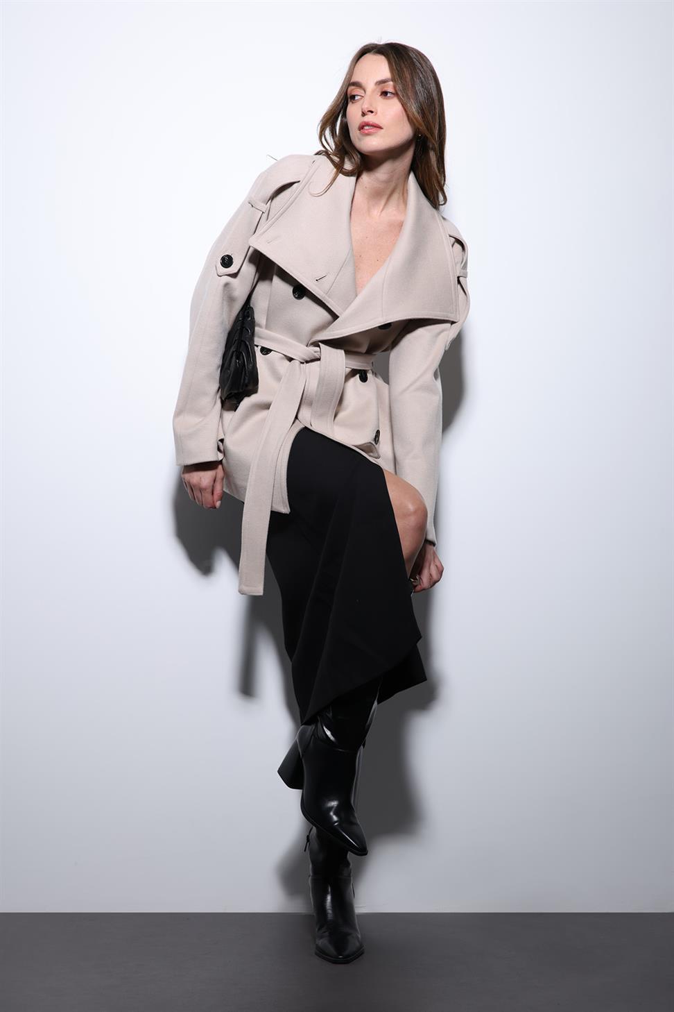 Antioch Bej Dik Yaka Kruvaze Kadın Kaban