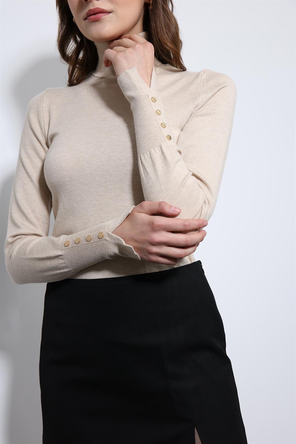 سترة محبوكة بياقة قائمة