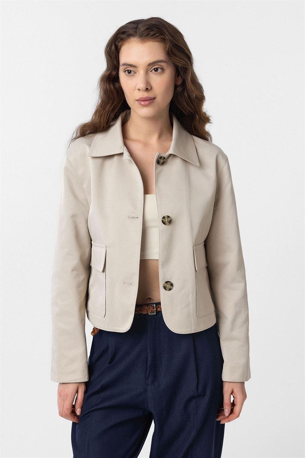 Antioch Bej Kadın Mevsimlik İnce Kısa Ceket