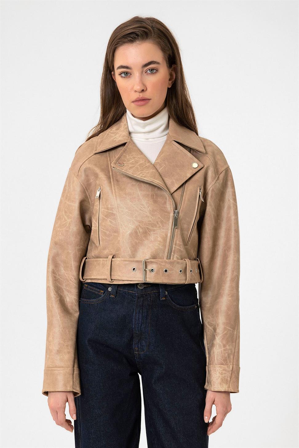 Antioch Bej Kadın Suni Deri Crop Biker Ceket