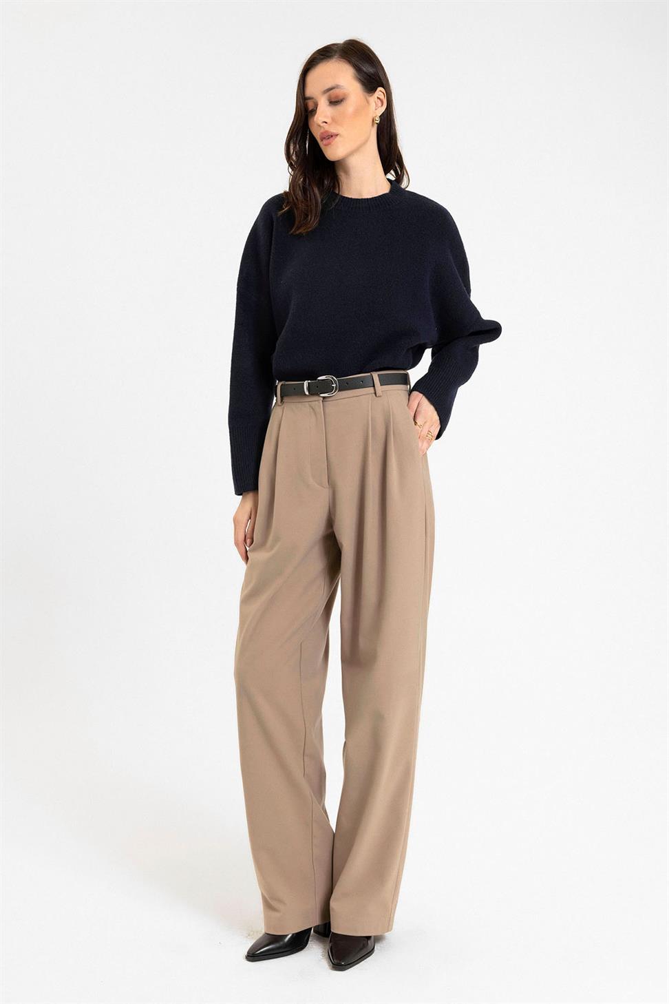 Antioch Bej Kadın Yüksek Bel Pens Detaylı Straight Fit Pantolon