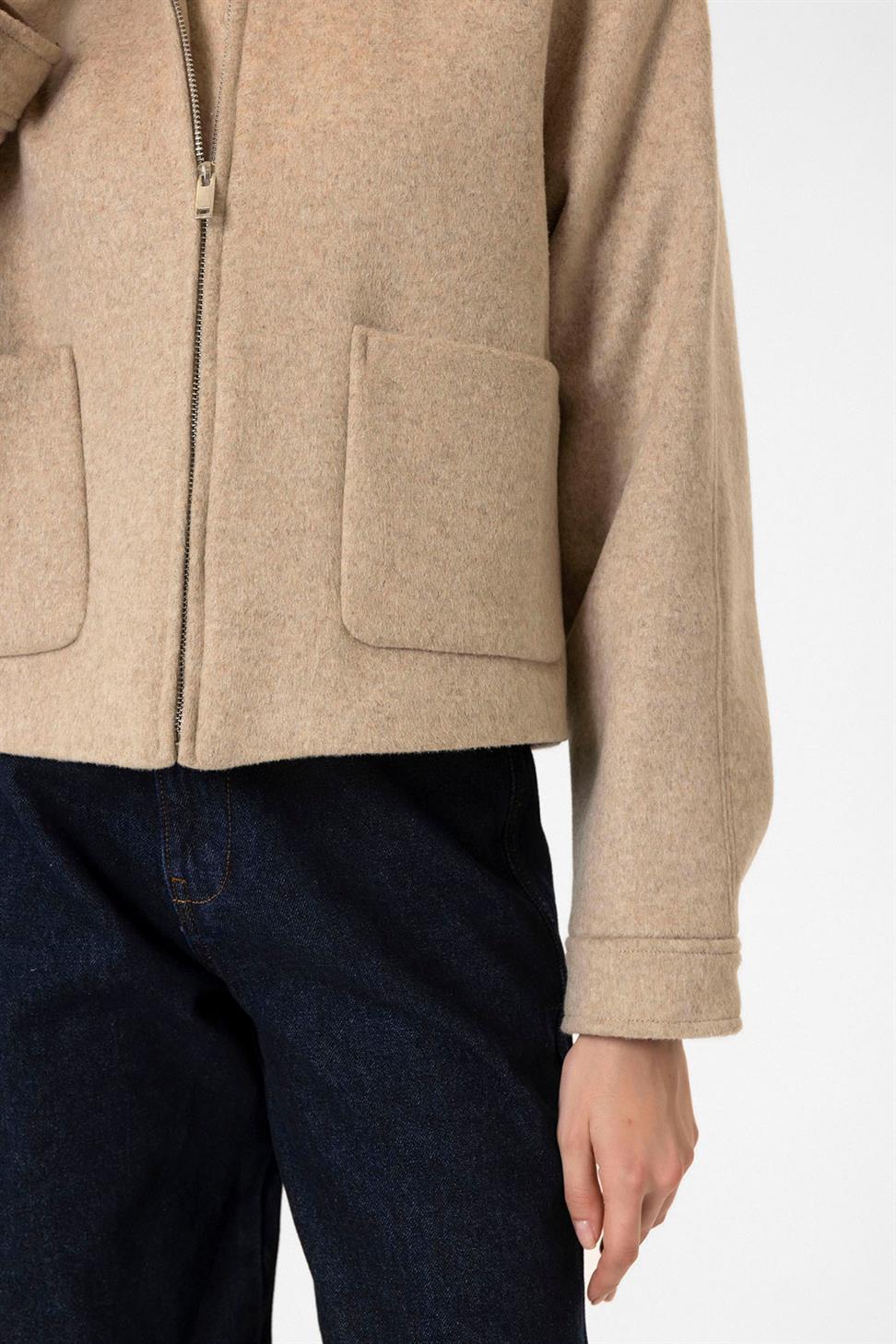 Antioch Bej Kadın Yün Karışımlı Kısa Ceket