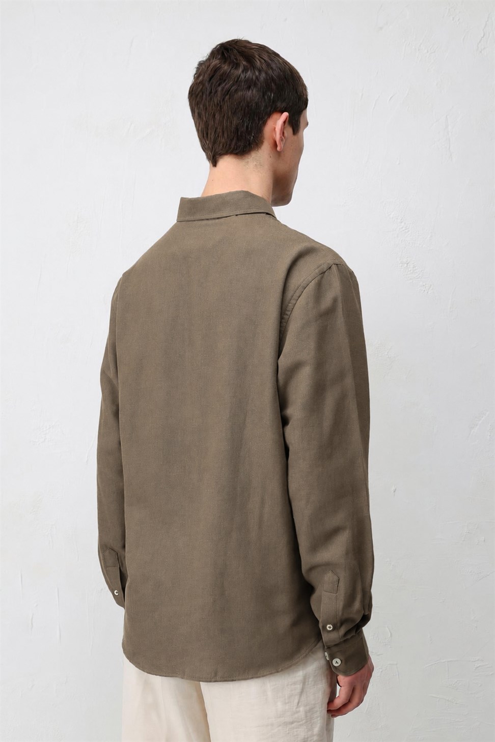 Relaxed Fit Mens Shirt with Linen Blend
