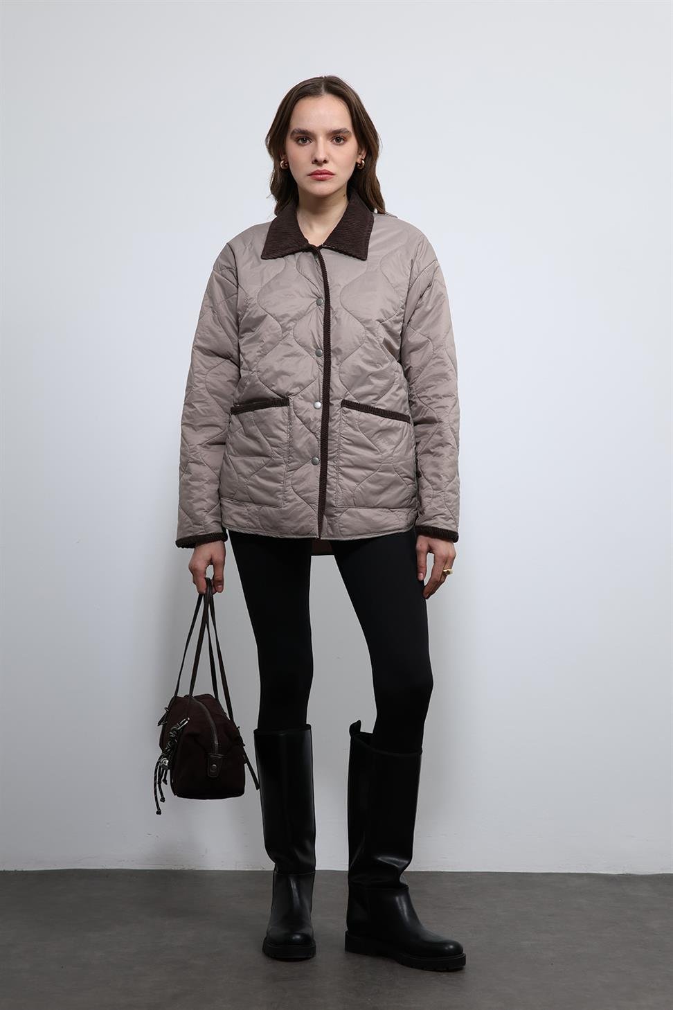 Antioch Bej Kontrast Yaka Desenli Mont