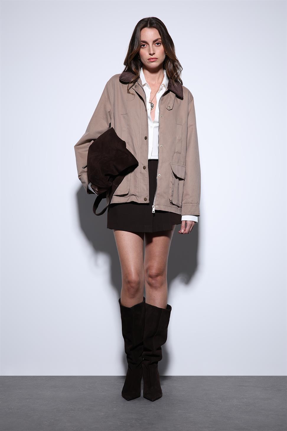 Antioch Bej Kontrast Yaka Kadın Ceket