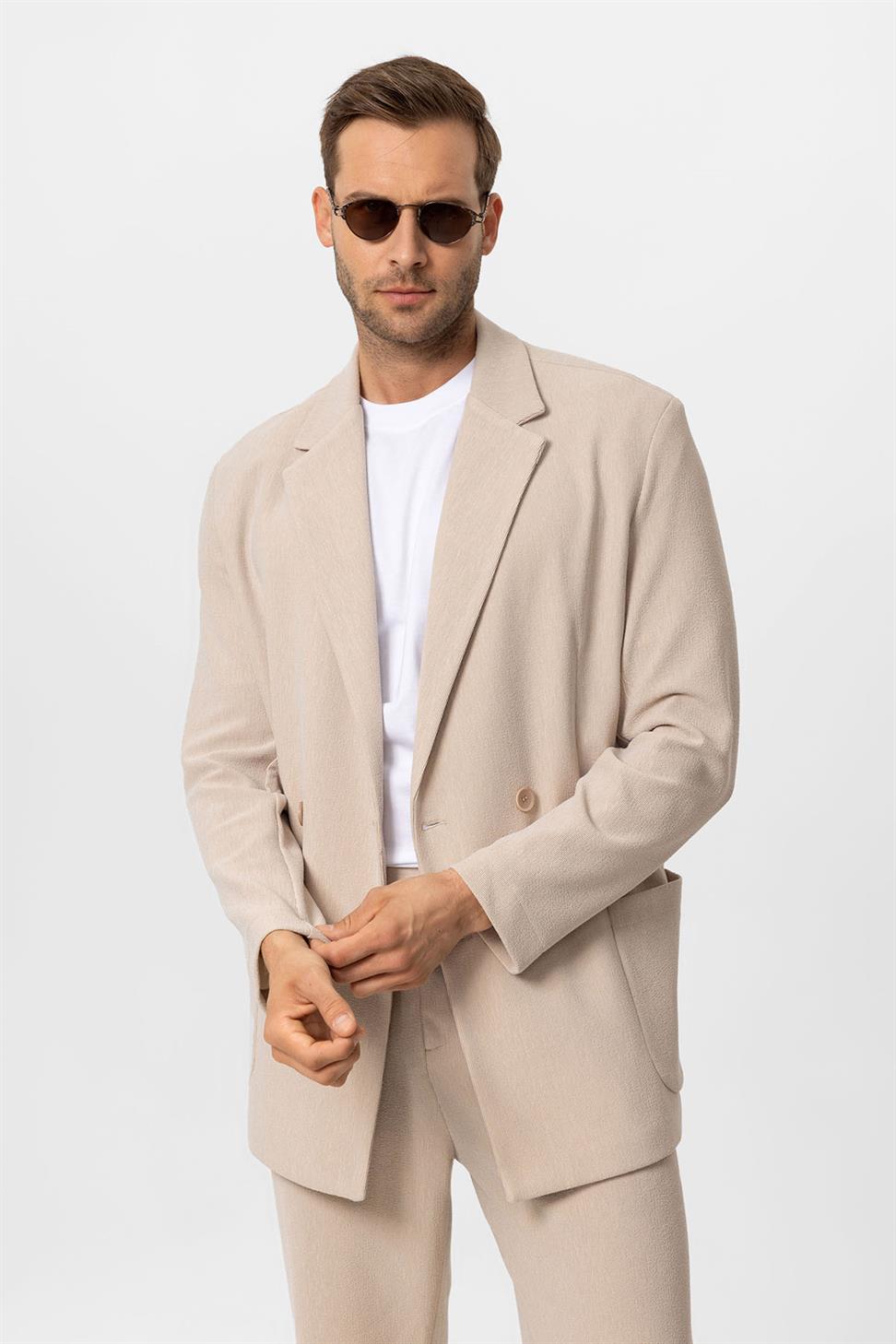 بدلة رجالية بإغلاق مزدوج الصدر بقصة مريحة للرجال