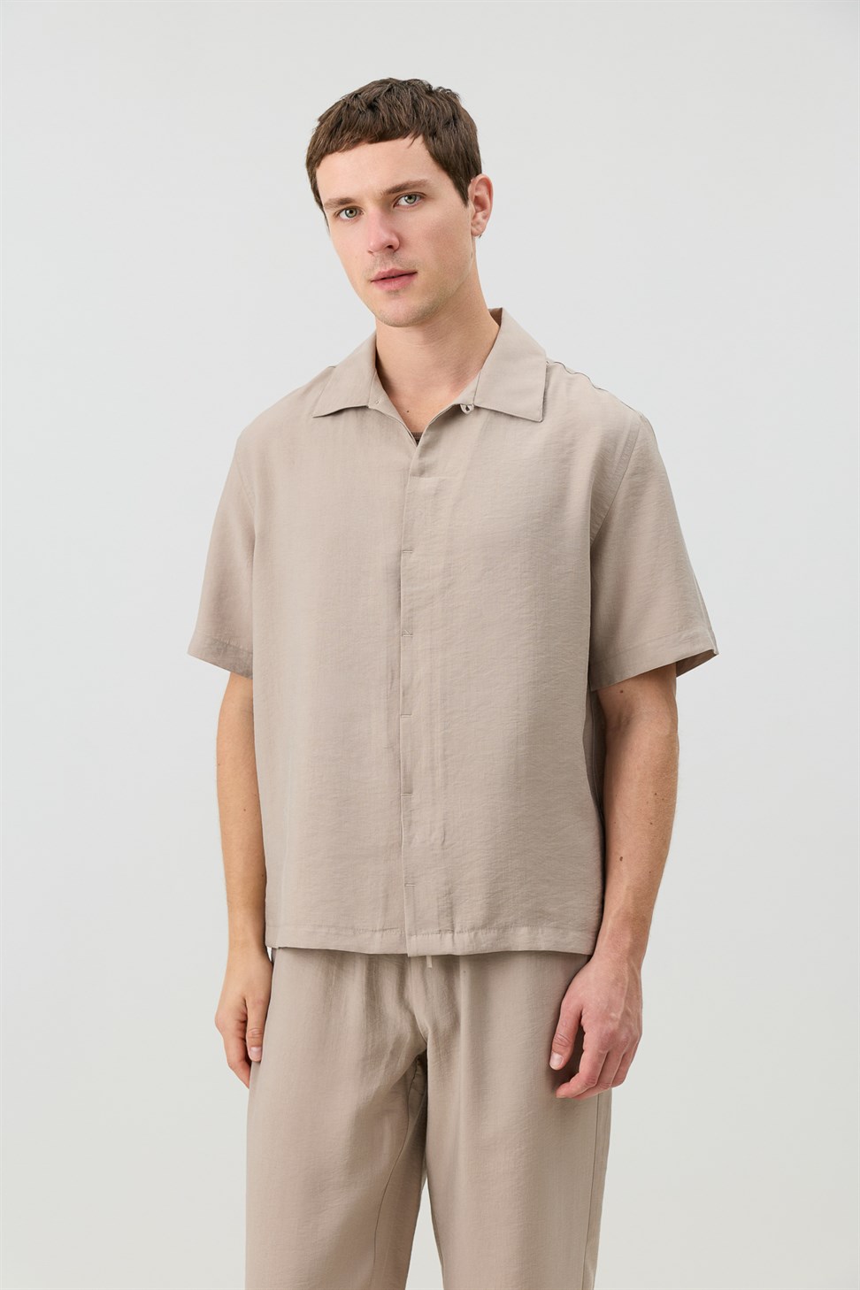 Mens Shirt with Lyocell Blend and Hidden Buttons