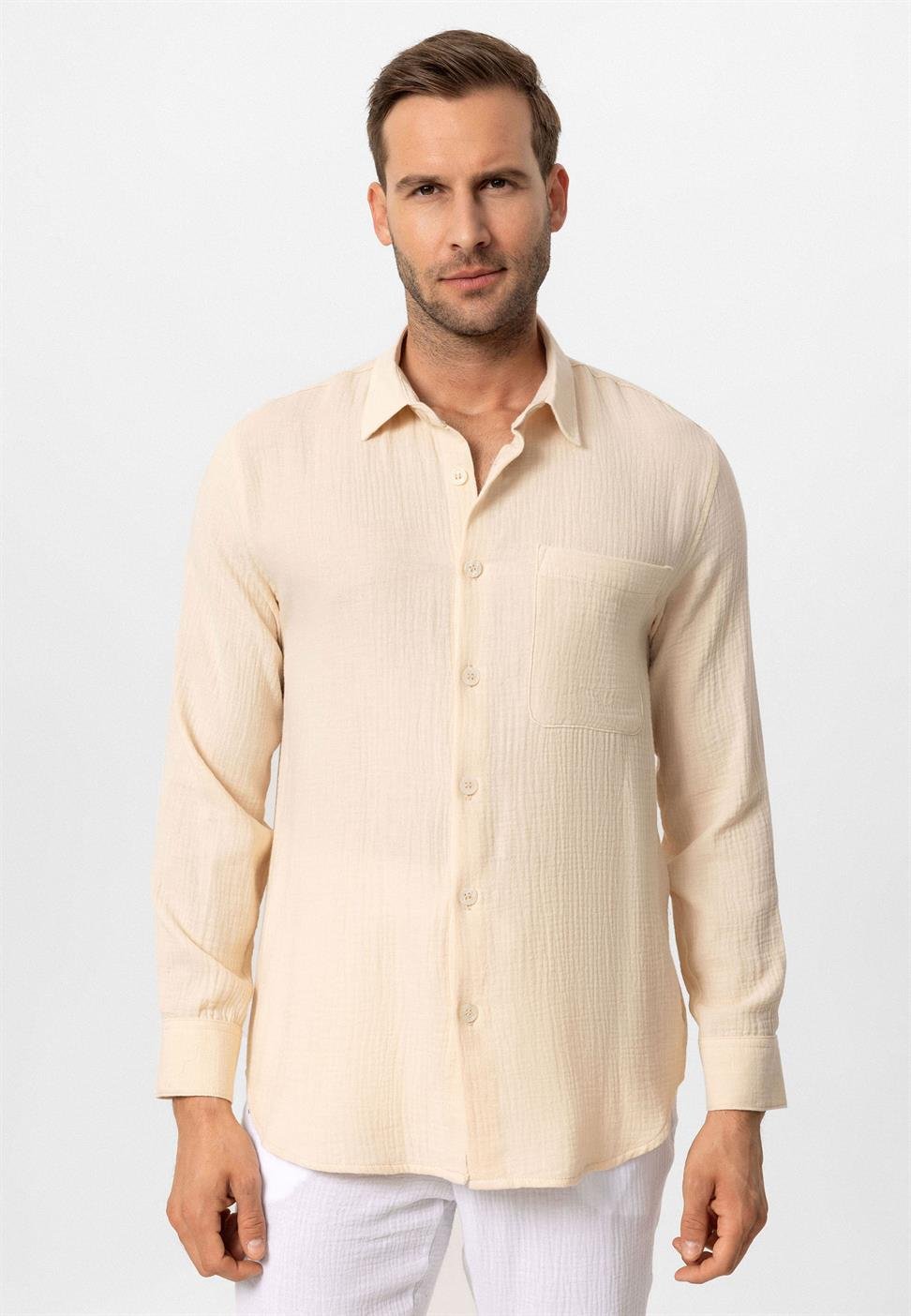 قميص رجالي بأكمام طويلة من نسيج موسلين