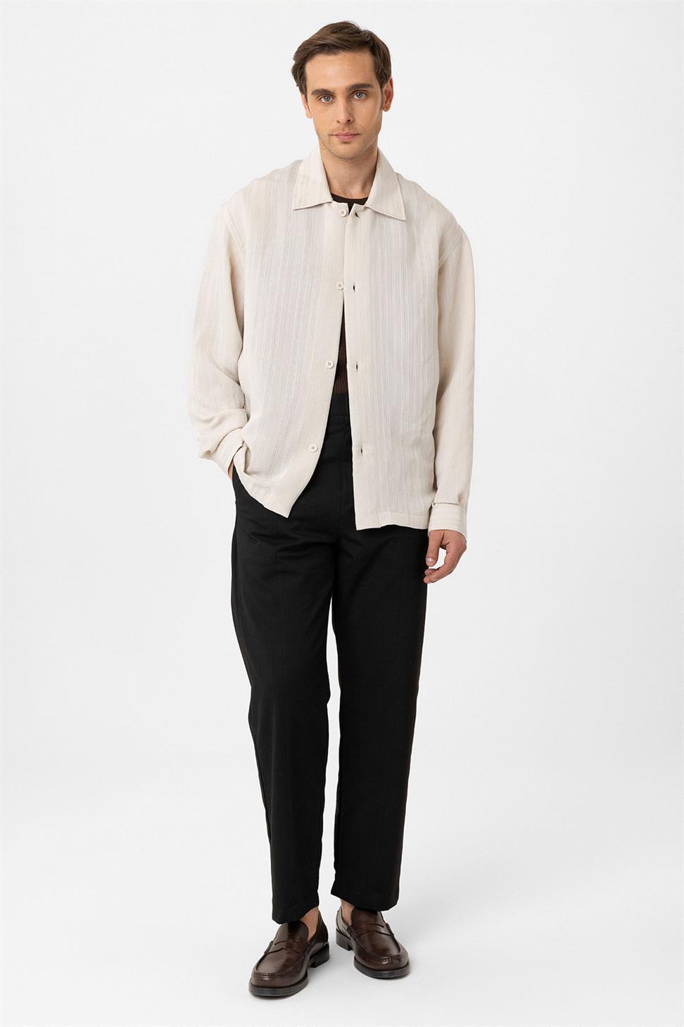 قميص رجالي كبير الحجم ذو نسيج مميز