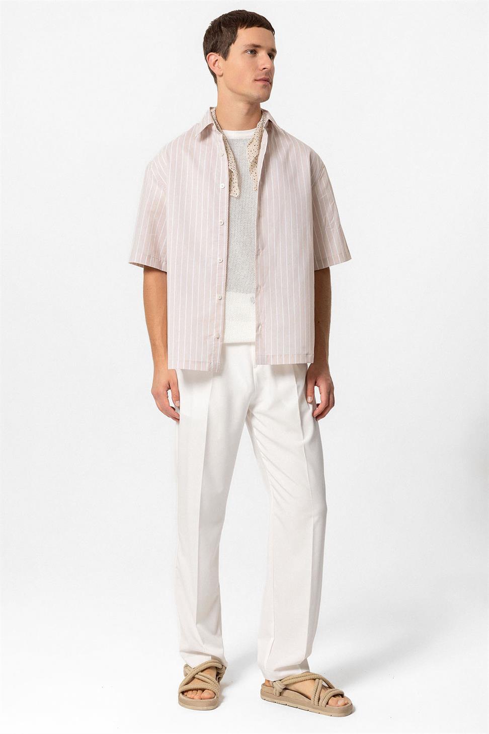 قميص رجالي بأكمام قصيرة مخططة بأكمام قصيرة