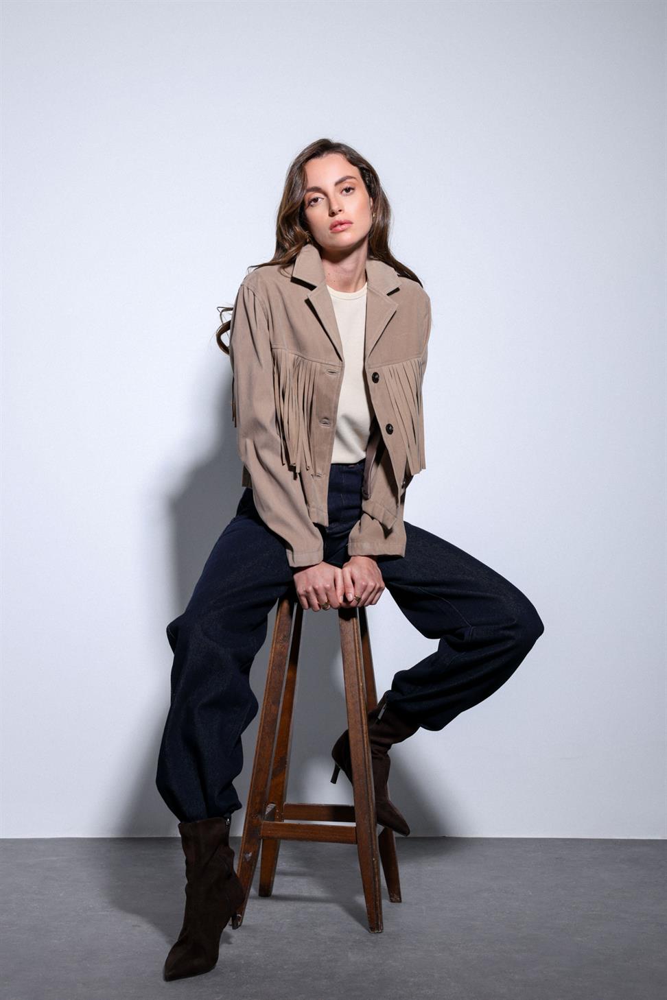 Antioch Bej Püskül Detaylı Süet Kadın Ceket