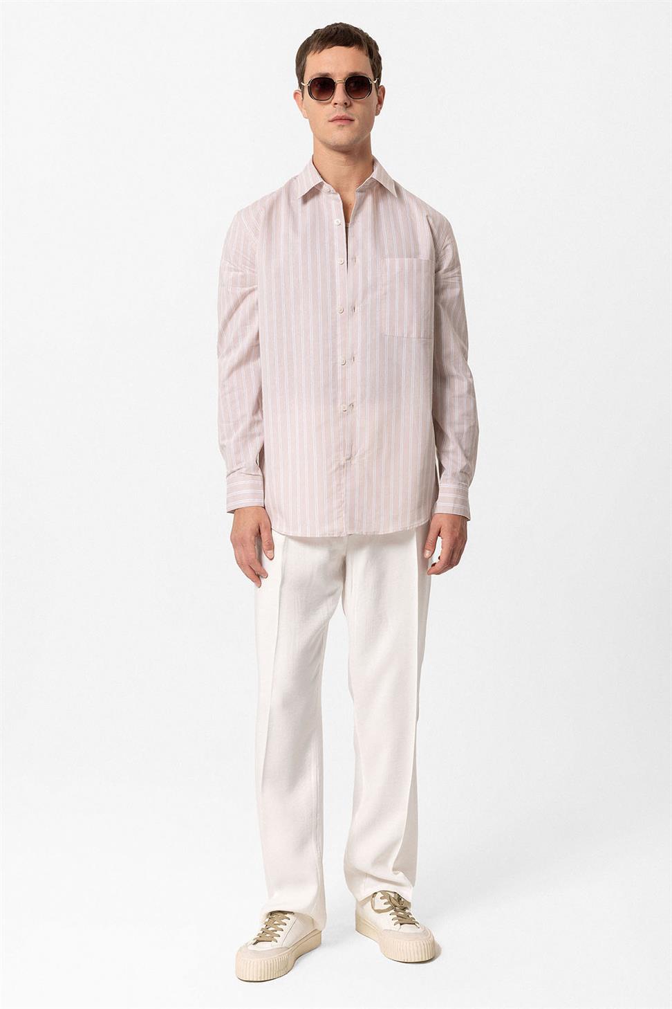 قميص رجالي بأكمام طويلة مخططة ذات أكمام طويلة عادية