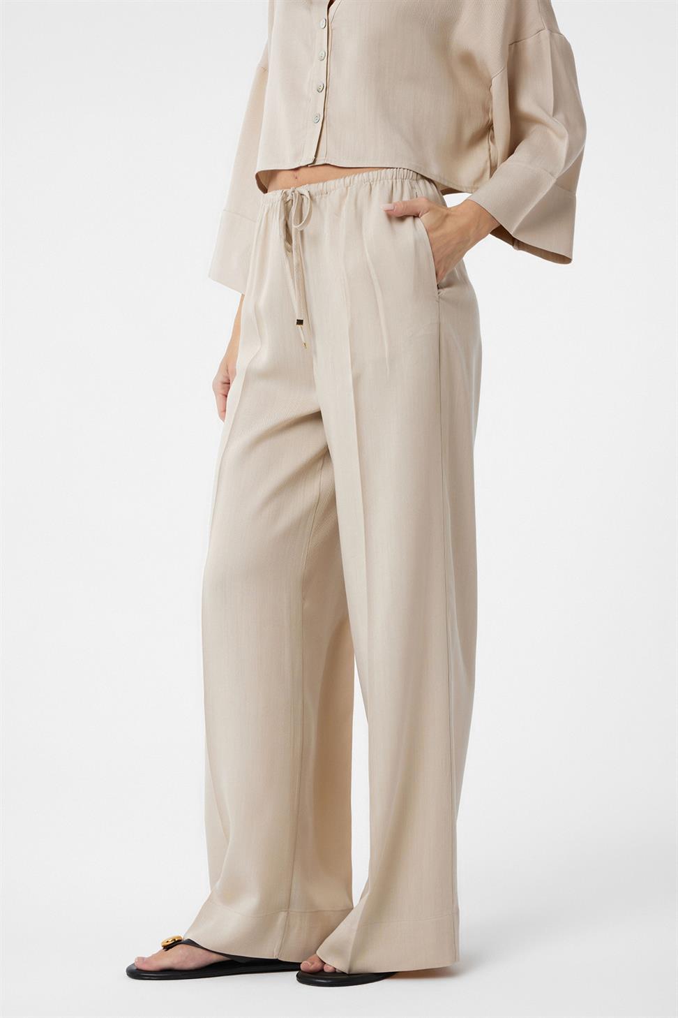 Antioch Bej Relaxed Kadın Pantolon