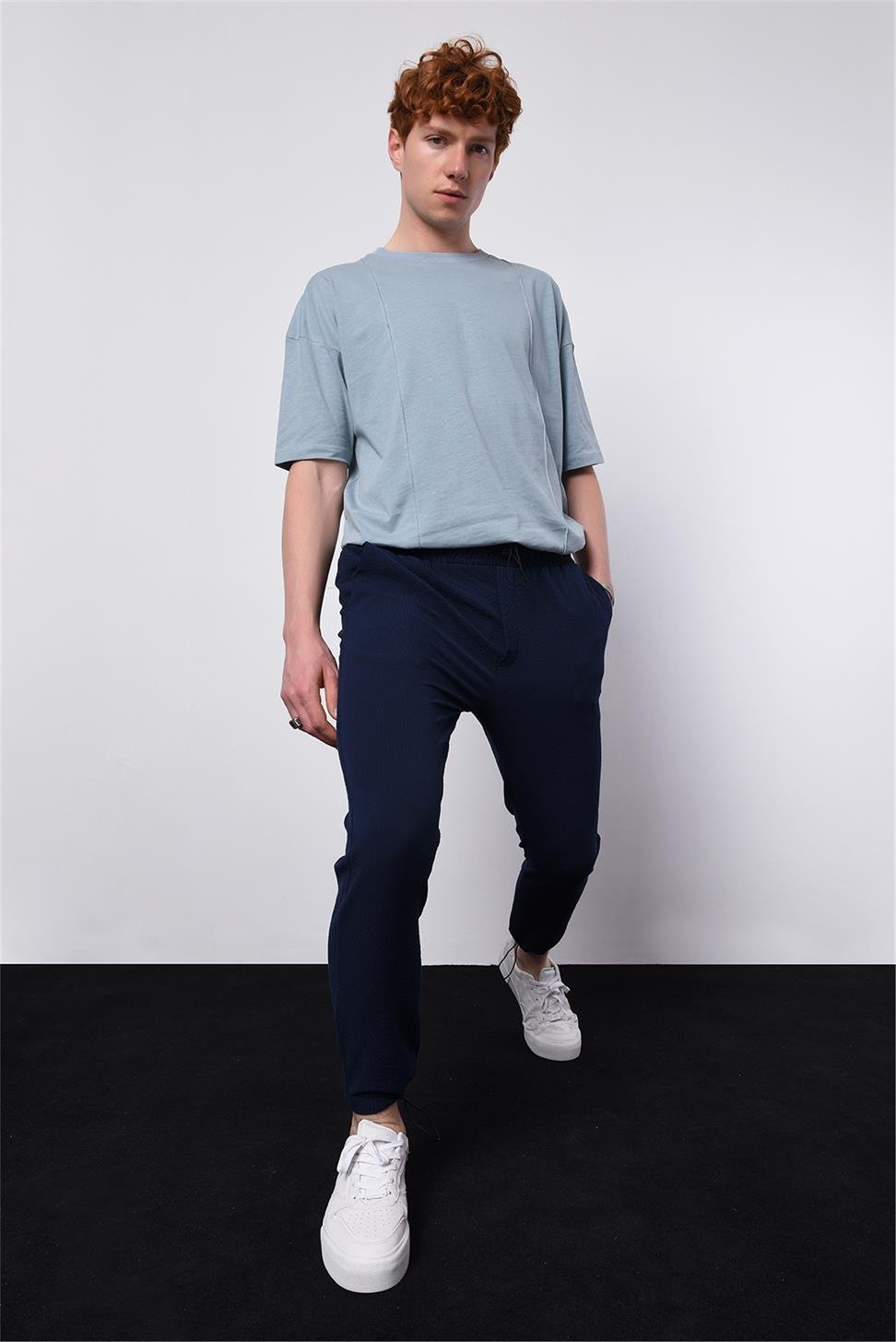 بنطال رياضي مرن بخصر وساق