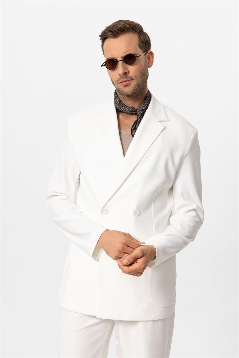 بدلة رجالية بإغلاق مزدوج الصدر بقصة مريحة للرجال