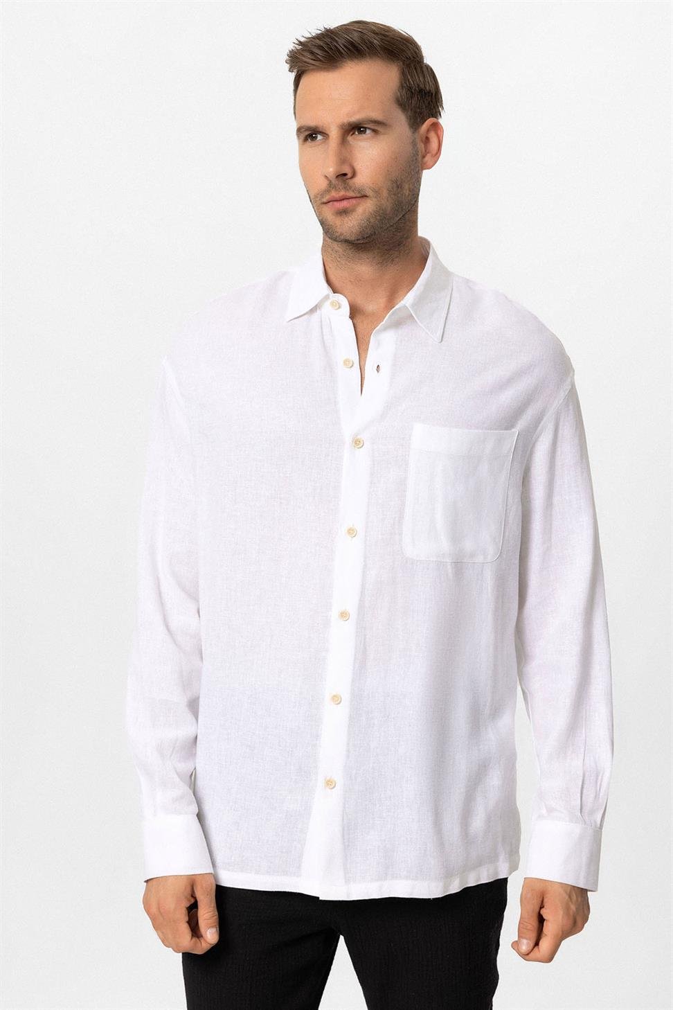 قميص رجالي بأكمام طويلة مكشوف الأكمام