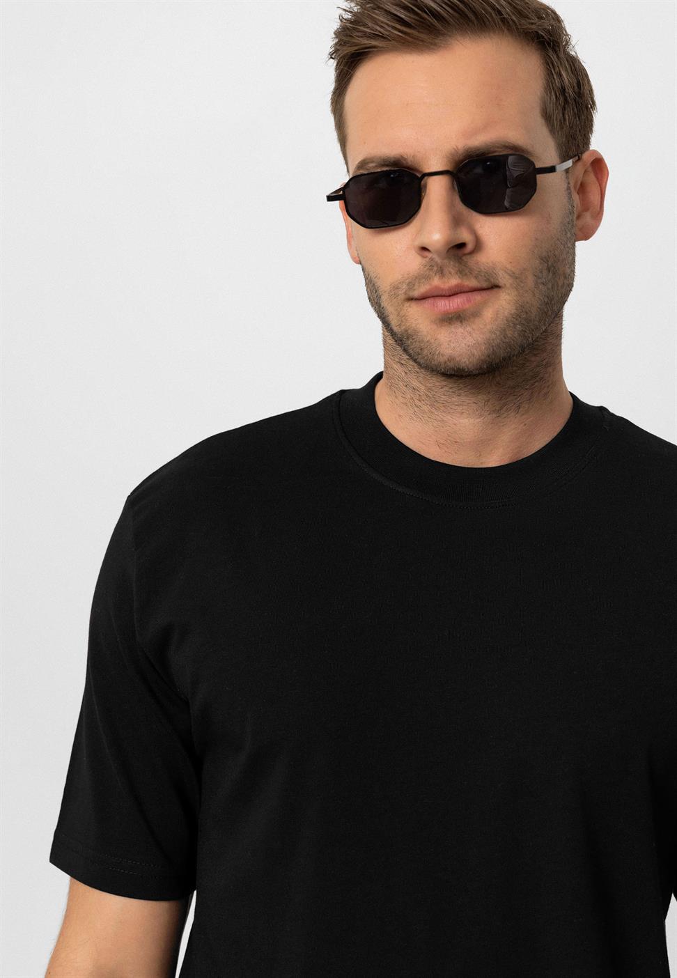 طاقم الرقبة الأساسية تي شيرت