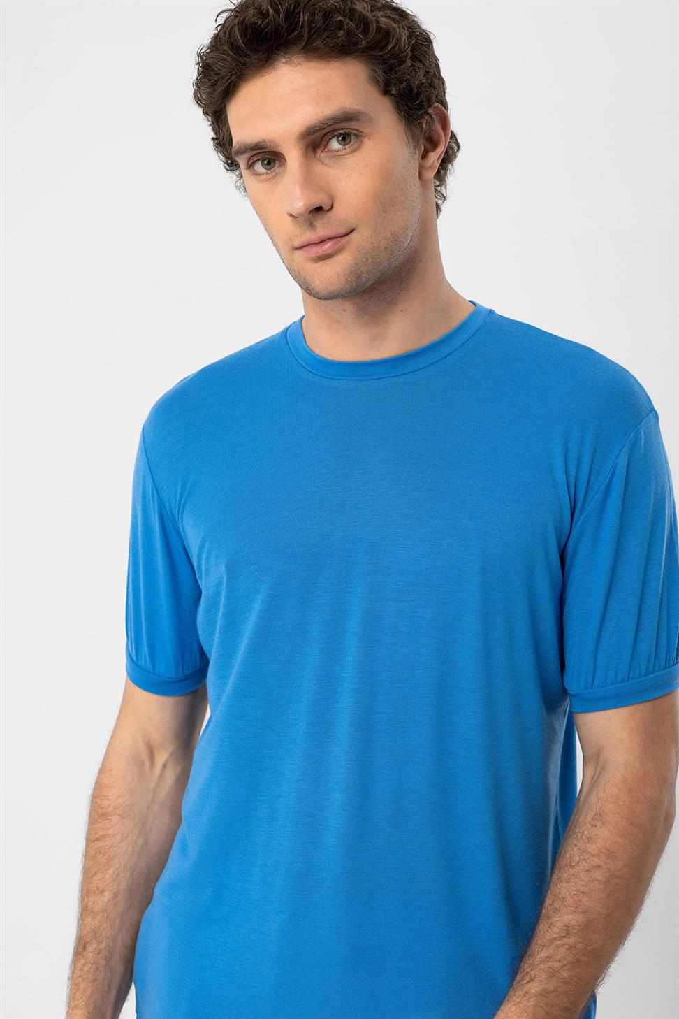 طاقم الرقبة تي شيرت للرجال