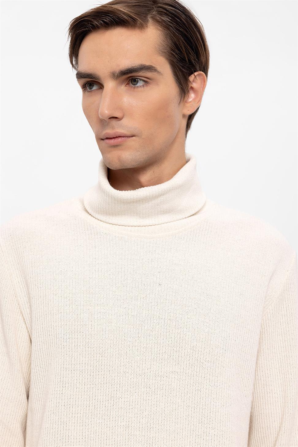 سترة الياقة المدورة للرجال