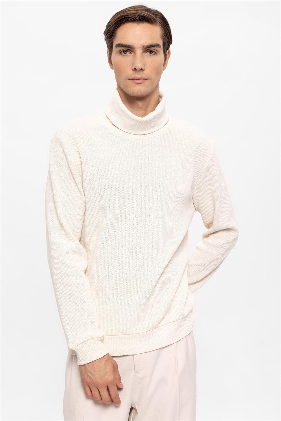 سترة الياقة المدورة للرجال