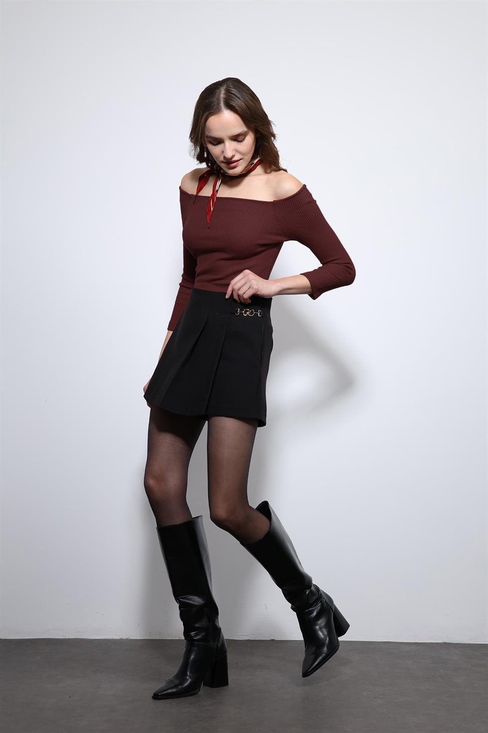 Antioch Bordo Açık Omuz Detaylı Top