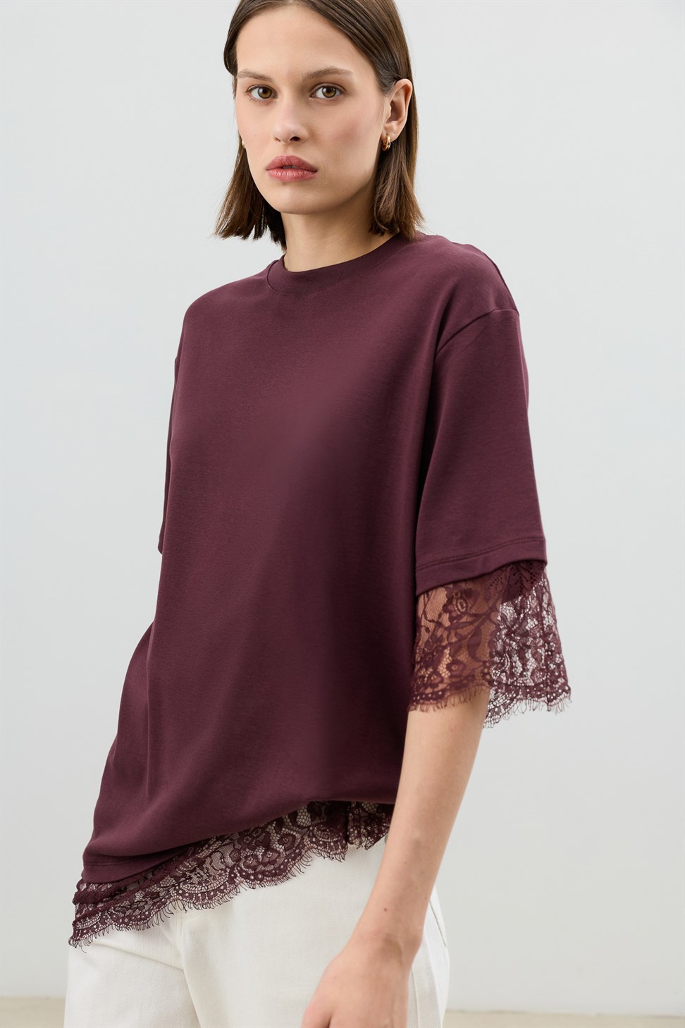 Antioch Bordo Dantel Detaylı Kadın T-Shirt