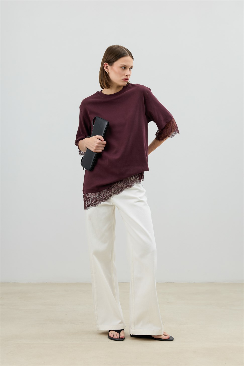 Antioch Bordo Dantel Detaylı Kadın T-Shirt