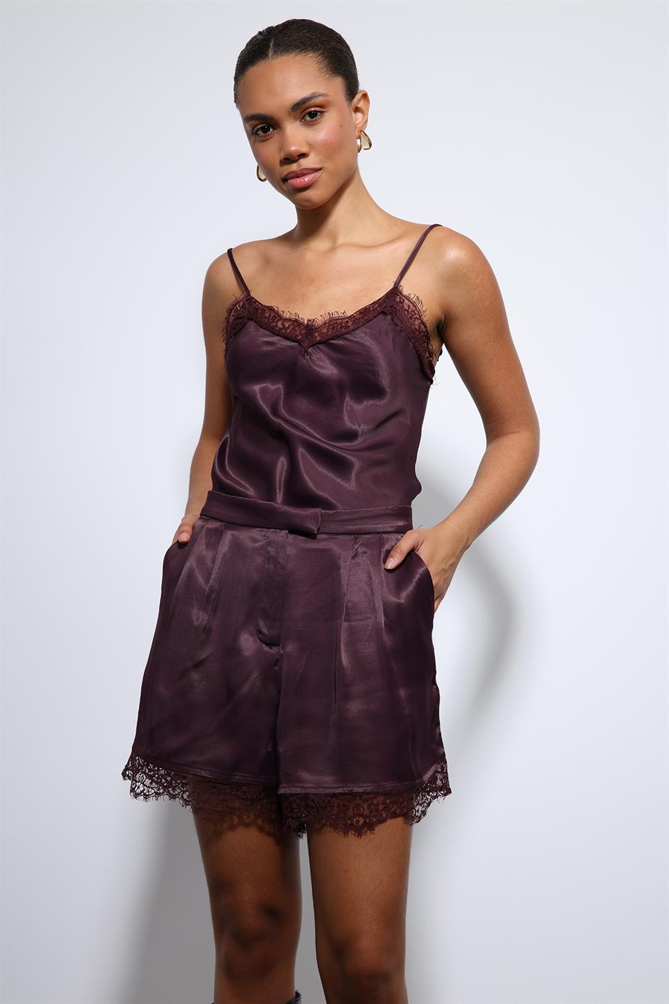 Antioch Bordo Dantel Detaylı Saten Top