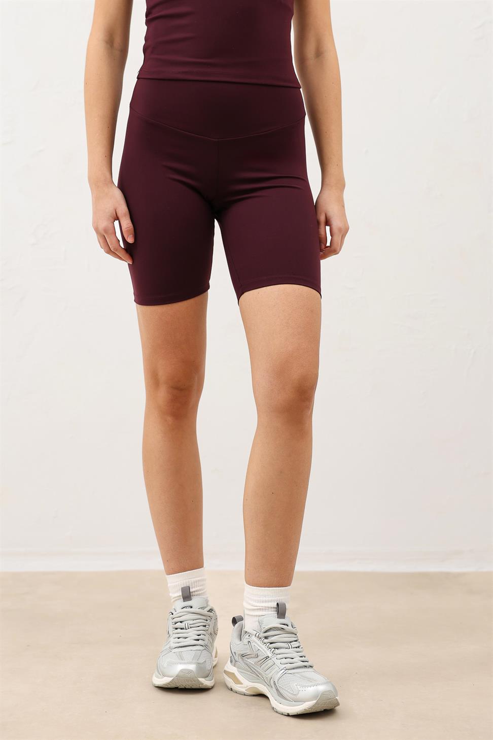 Short Sports Leggings