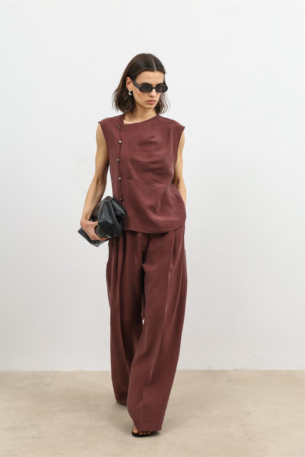 Womens Button-Down Shirt with Lyocell Blend