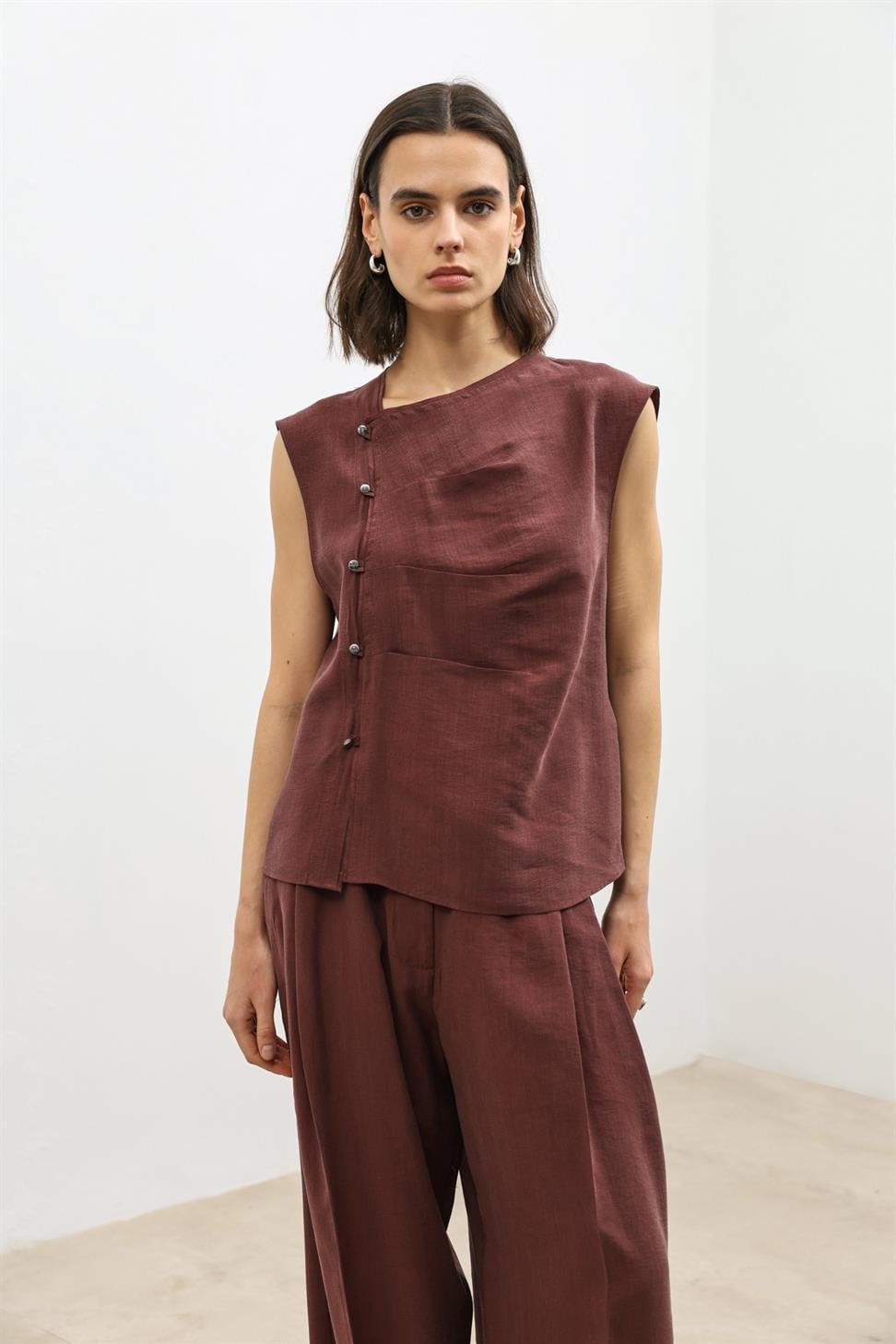 Womens Button-Down Shirt with Lyocell Blend