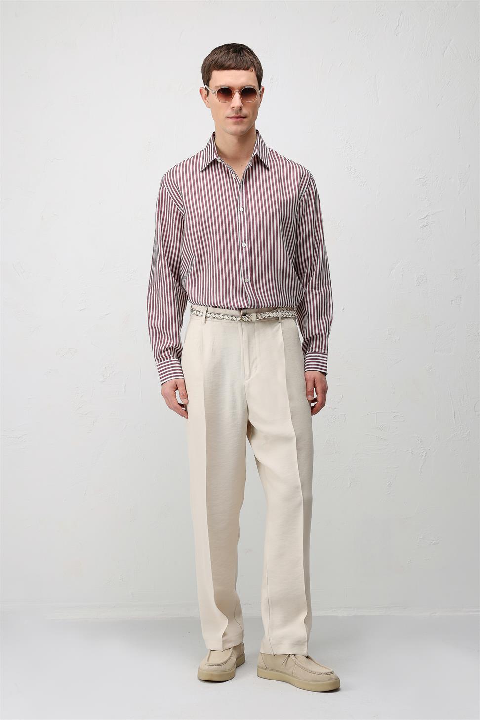 قميص رجالي مريح بخطوط من مزيج ليوسيل