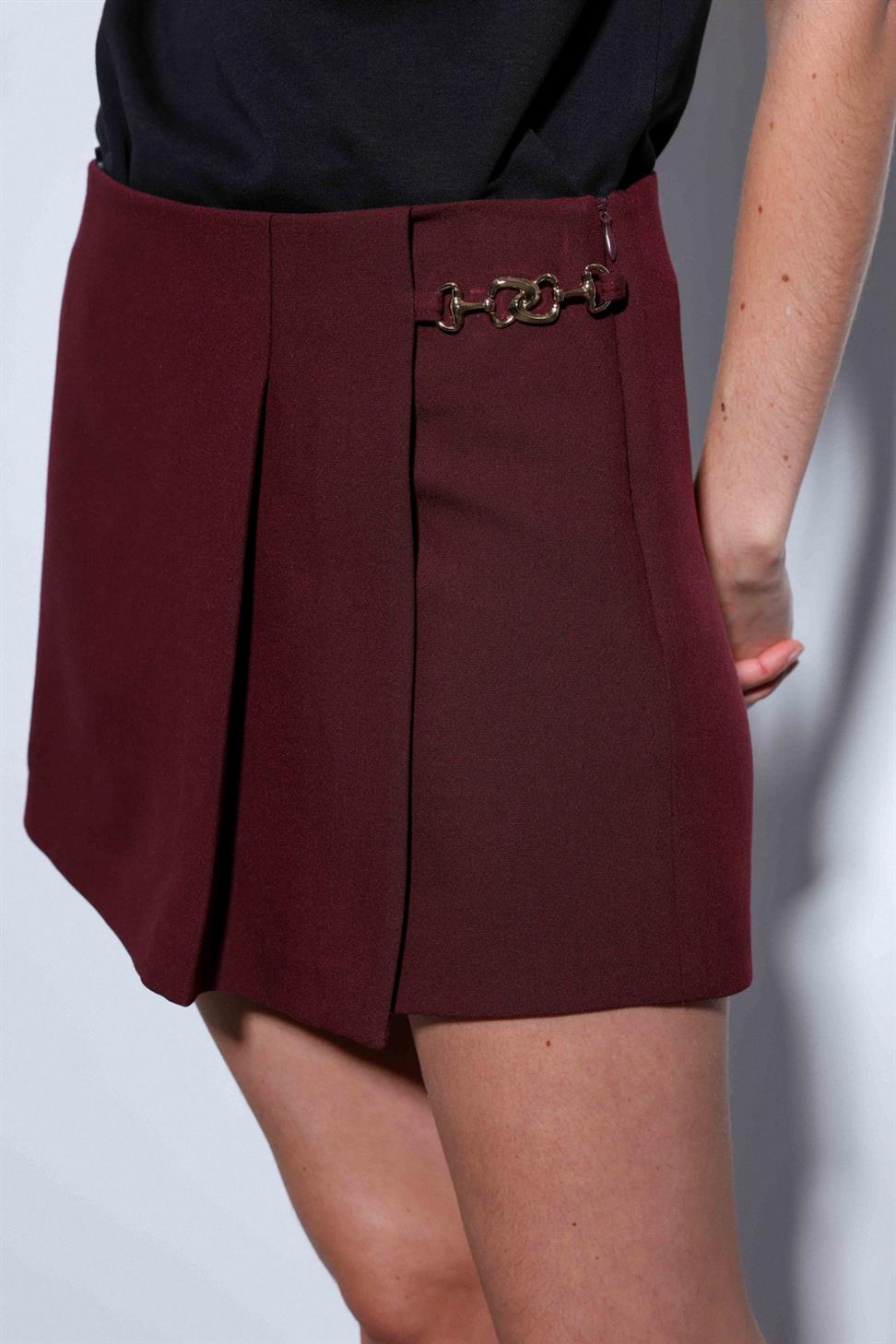 Antioch Bordo Pileli Zincir Detaylı Şort Etek