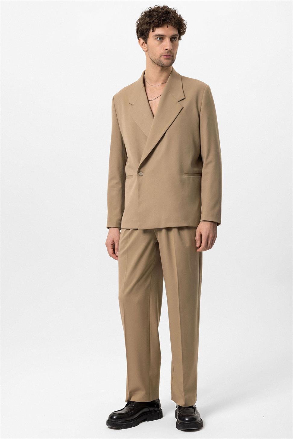 سترة بليزر للرجال مزدوجة الصدر مع جيب بغطاء قلاب