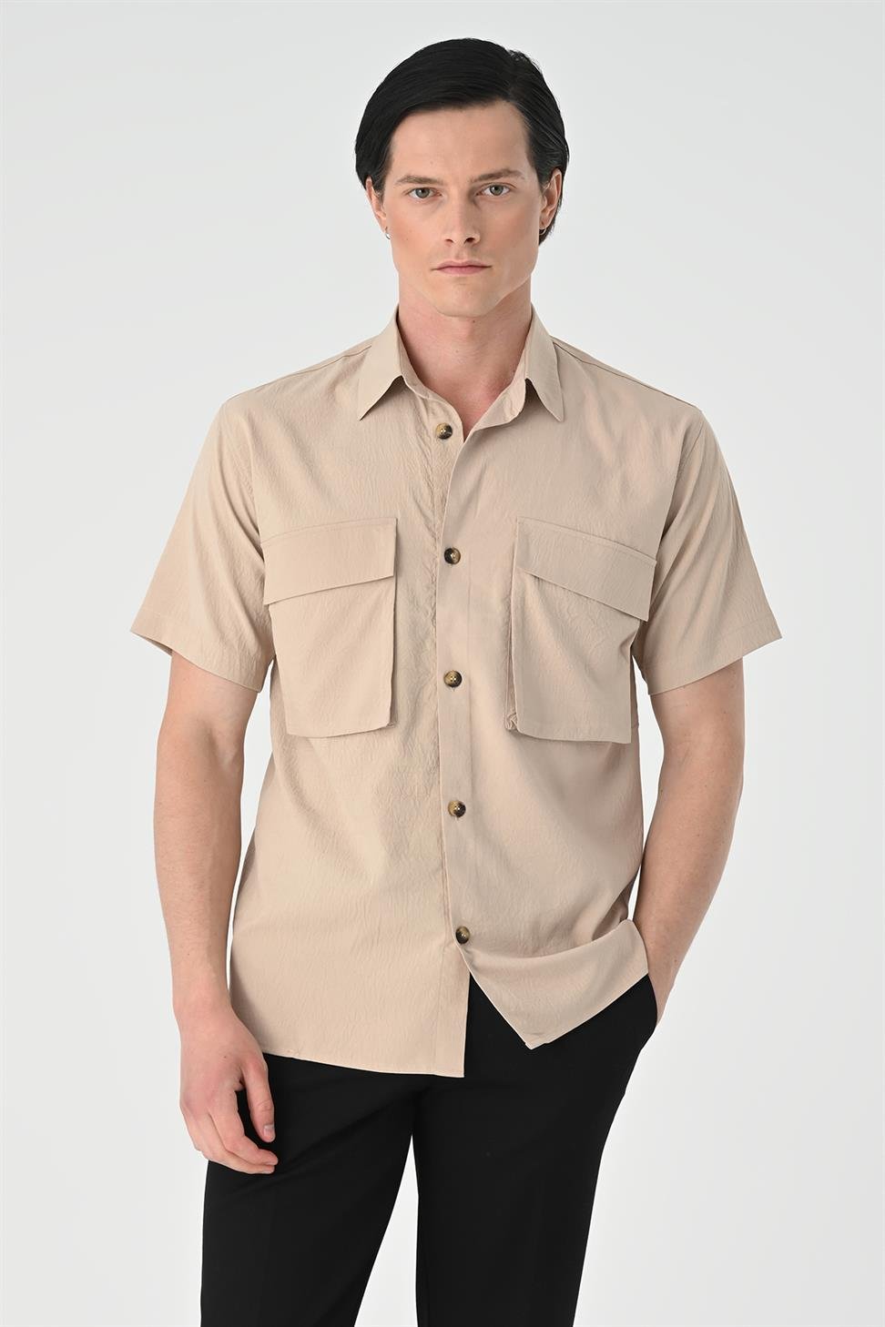 قميص رجالي بجيب مزدوج