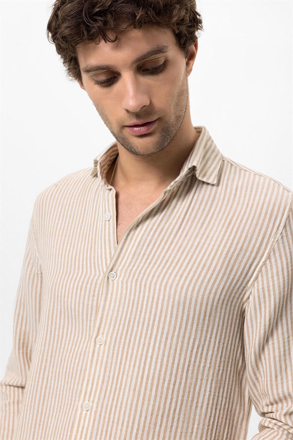 قميص رجالي مخطط