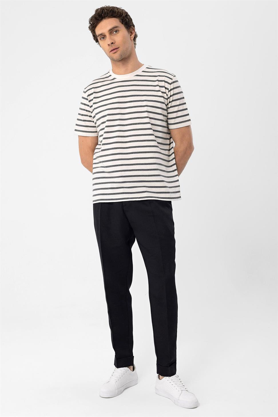 تي شيرت مخطط للرجال